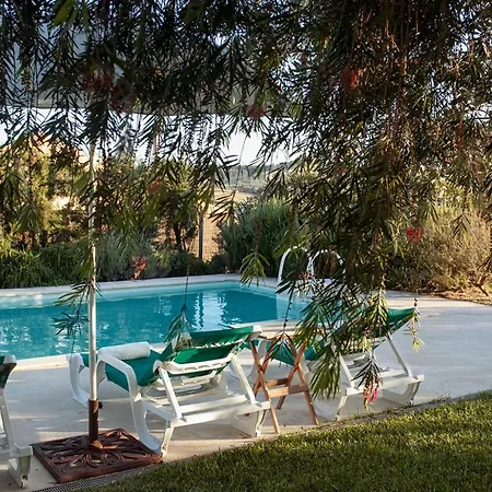 펜션 Casa Das Alfazemas Com Piscina, Jardim E Snooker